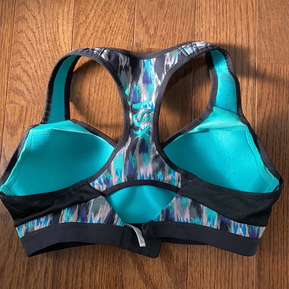 Victoria’s Secret Sports Bra - Picture 3 of 8